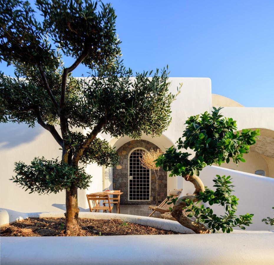 Oia Treasures Art Suites Buitenkant foto