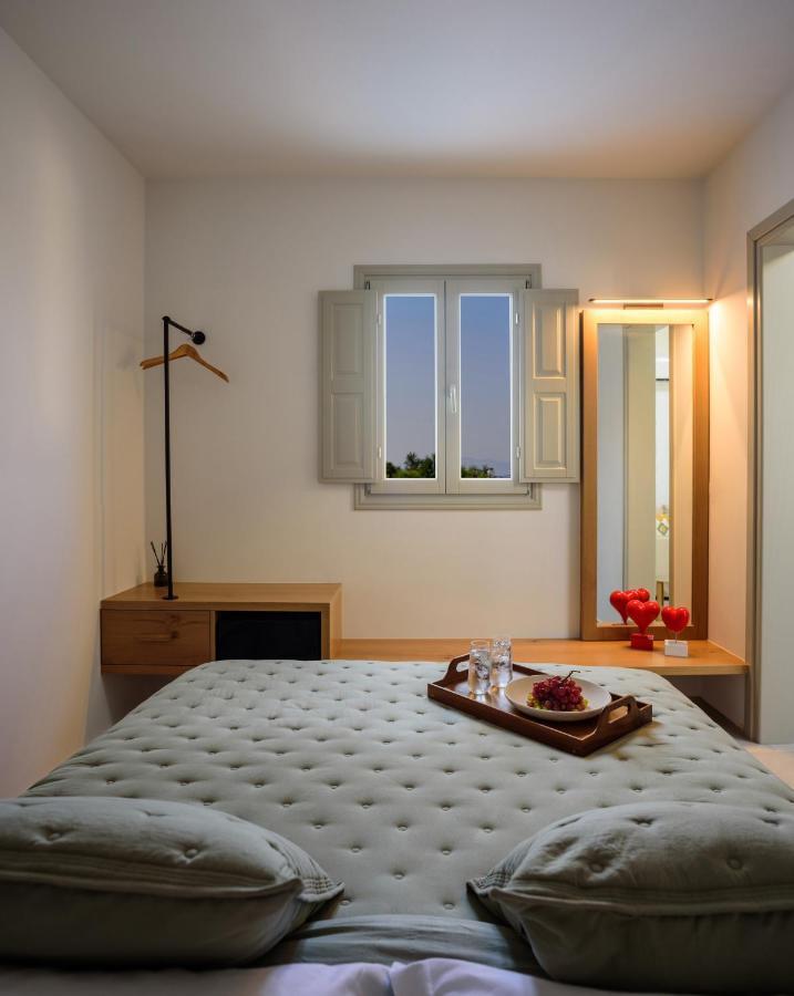 Oia Treasures Art Suites Buitenkant foto