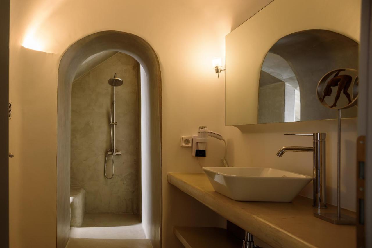 Oia Treasures Art Suites Buitenkant foto