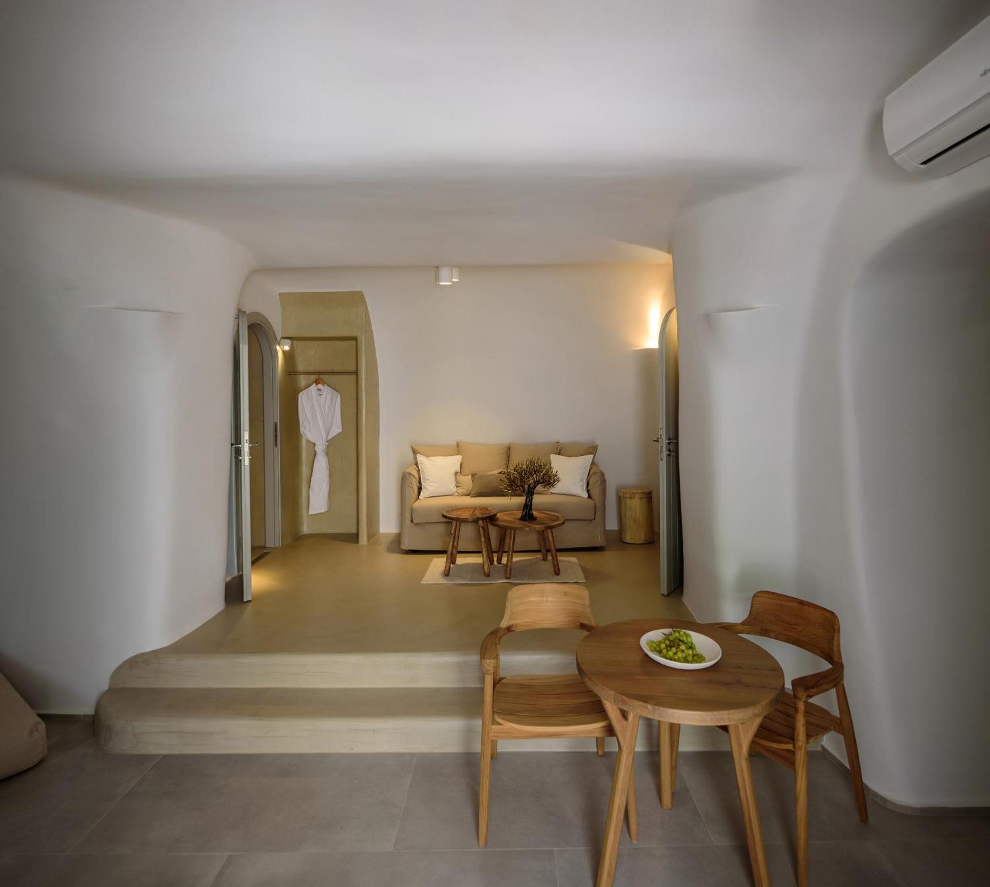 Oia Treasures Art Suites Buitenkant foto