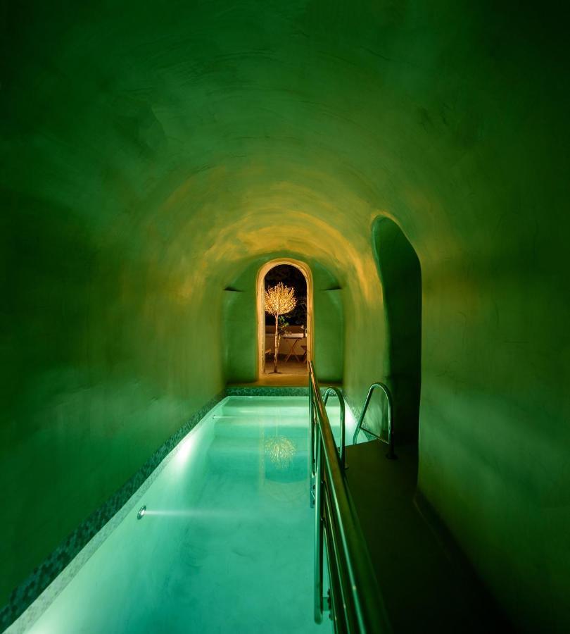 Oia Treasures Art Suites Buitenkant foto