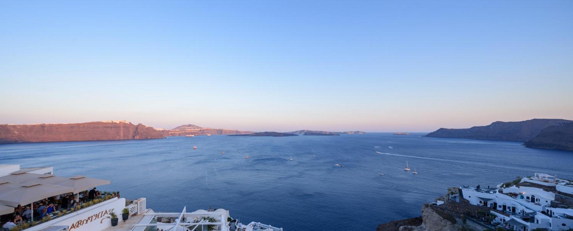 Oia Treasures Art Suites Buitenkant foto