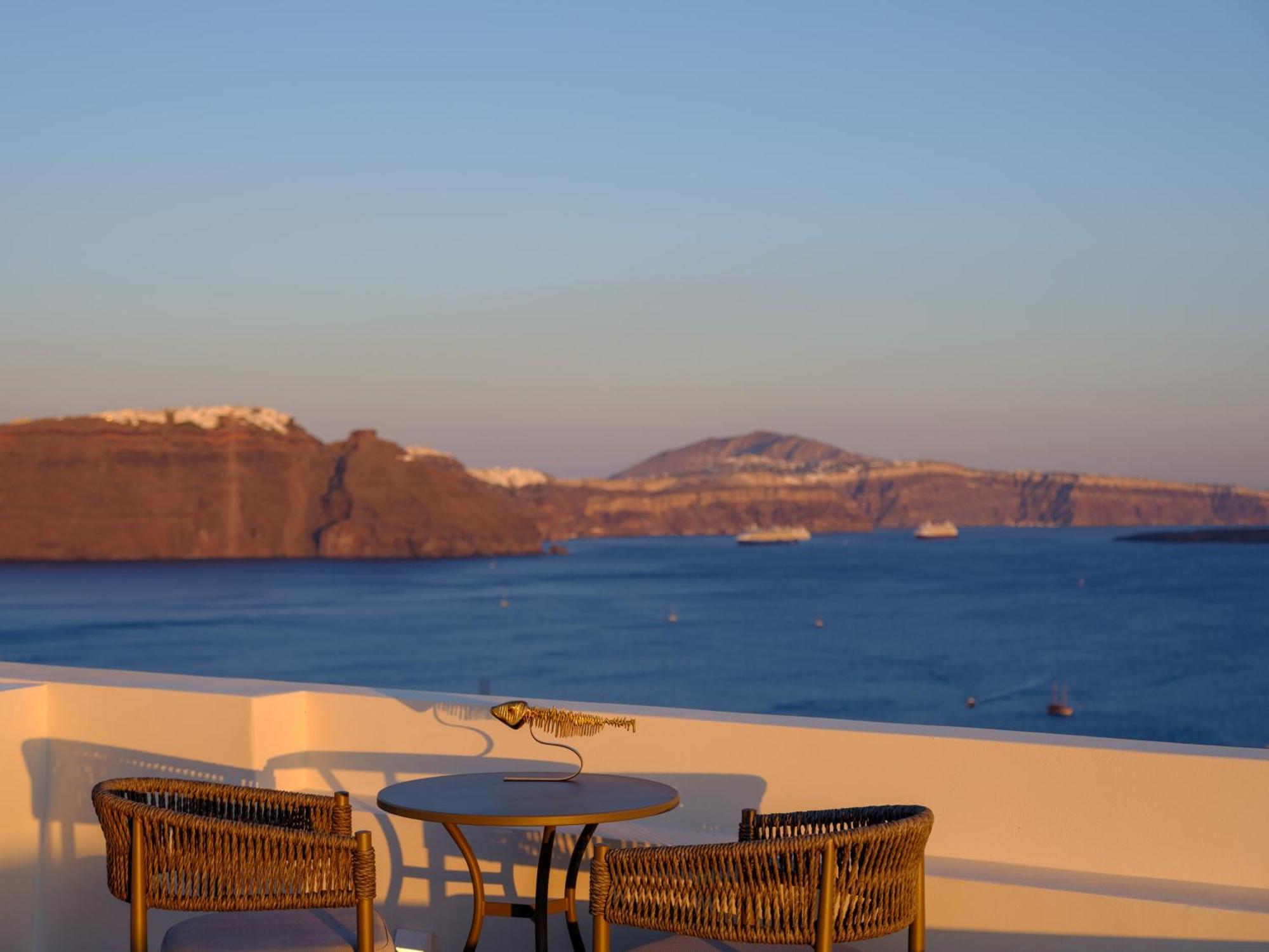Oia Treasures Art Suites Buitenkant foto