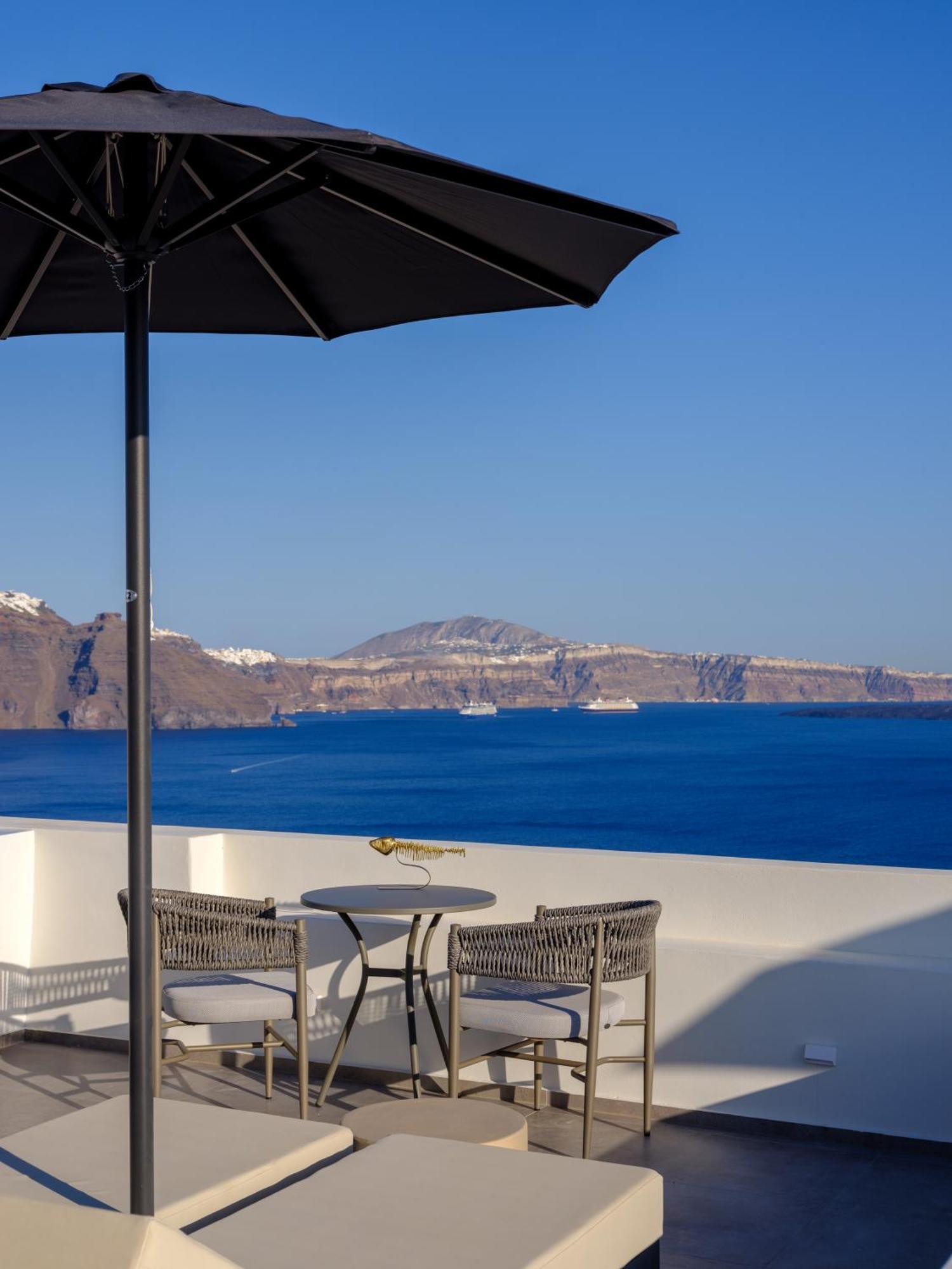 Oia Treasures Art Suites Buitenkant foto